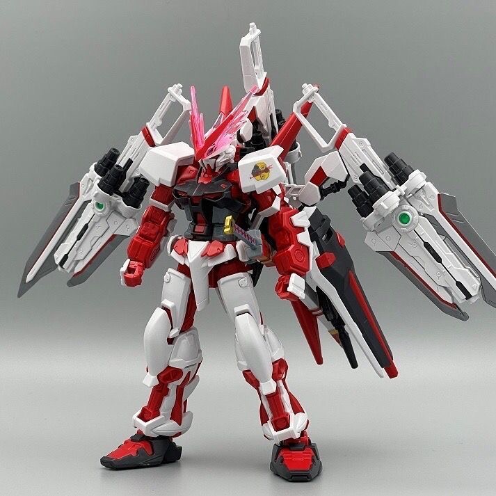 Model Kit Gundam - Astray Red Frame Gundam Assembly Model