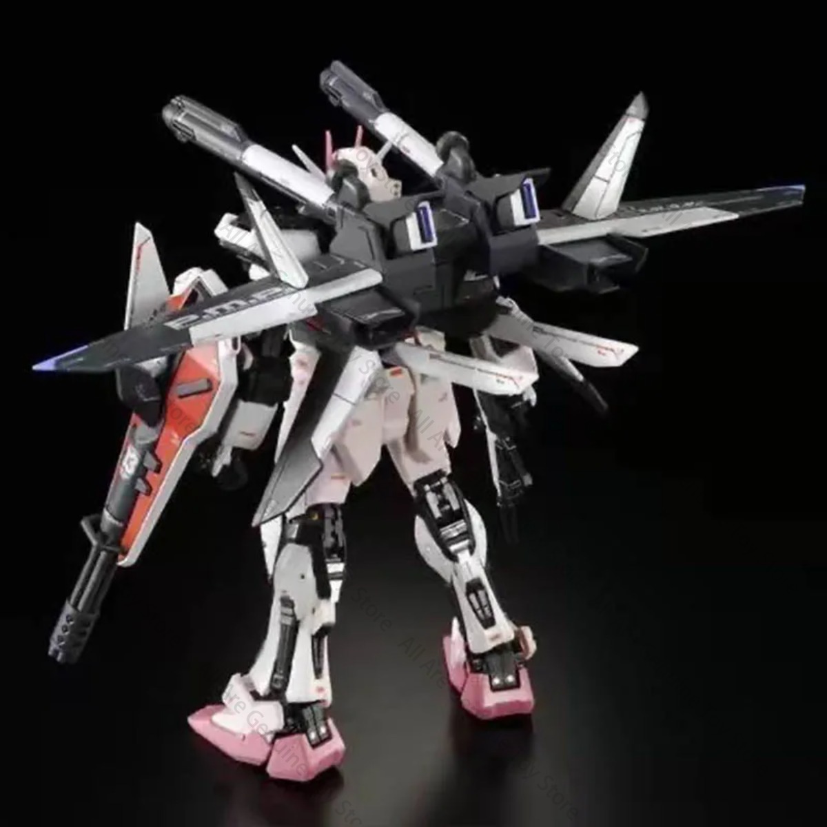In Stock Bandai Gundam RG Stri - đánh giá và giá Model Kit Gundam