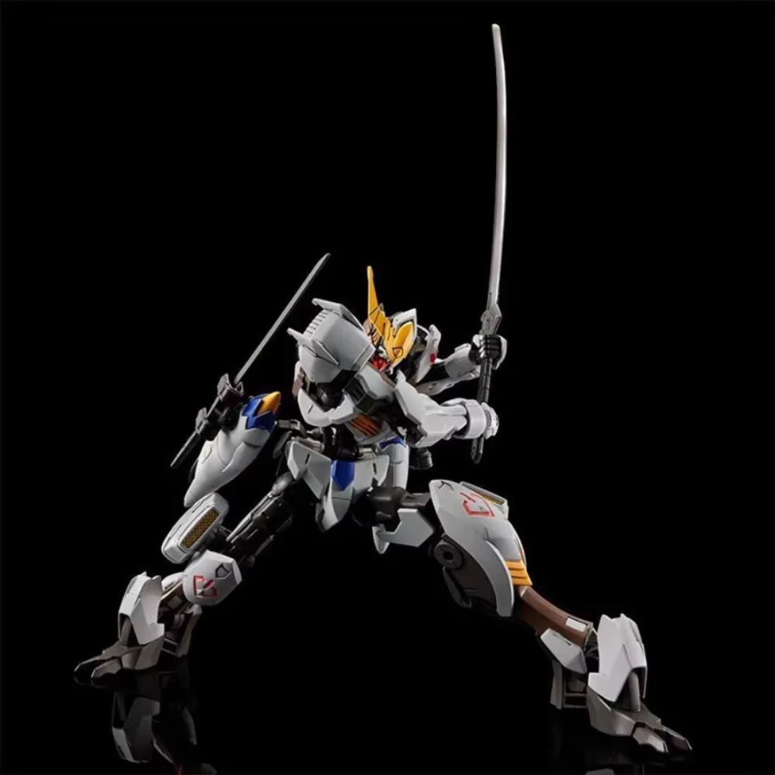 BANDAI Oficial Genuine Gundam  - đánh giá và giá Model Kit Gundam Barbatos